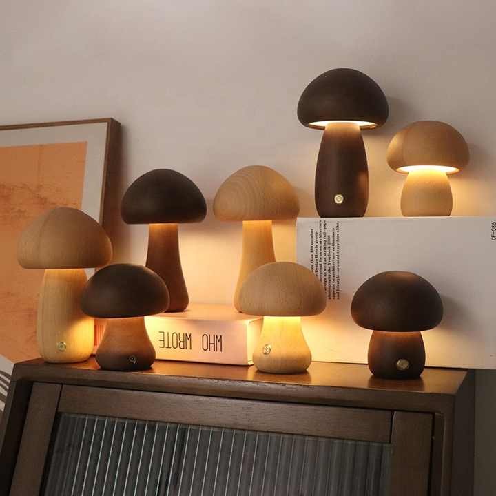 Lámpara LED de Madera con Forma de Seta — Recargable y Portátil